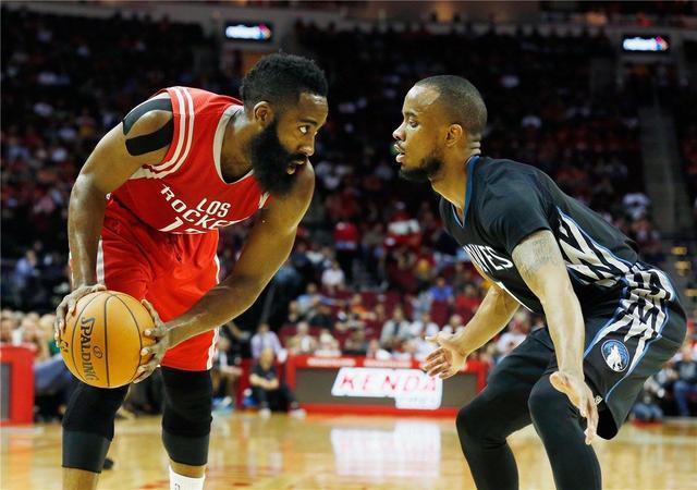 与此同时 与此同时