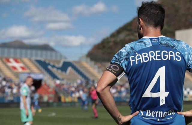 还通过舞美 还通过舞美