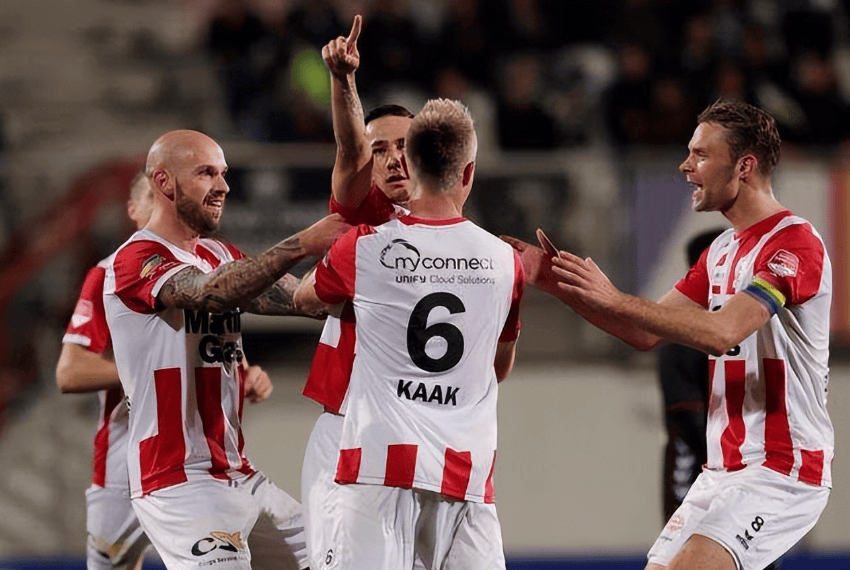 符合青岛队 符合青岛队